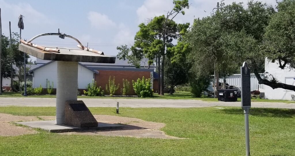 VFW POST 2932 UH-1 HUEY HELICOPTER MEMORIAL
