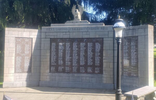 RICKES LANDING COMMUNITY HONOR ROLL WAR MEMORIAL