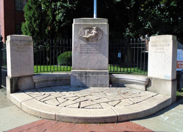 SEVENTEENTH WARD WORLD WAR MEMORIAL