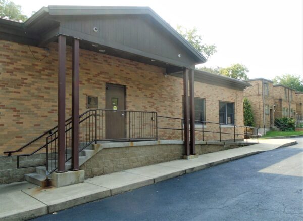 THE SIDNEY W. SINGER VETERANS SERVICE CENTER MEMORIAL