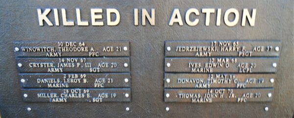 SOUTH SIDE VIETNAM VETERANS MEMORIAL KILLED IN ACTION PLAQUE
