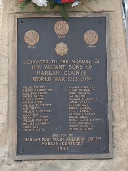 HARLAN COUNTY WORLD WAR MEMORIAL PLAQUE