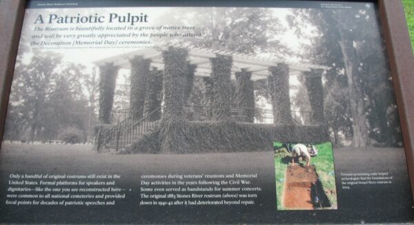 A PATRIOTIC PULPIT WAR MEMORIAL PANEL