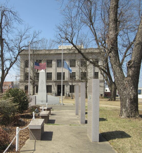 PONTOTOC COUNTY WAR MEMORIAL