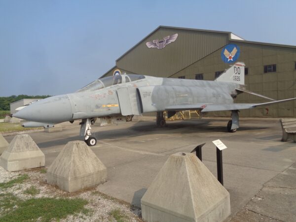 MCDONNELL DOUGLAS F-4D PHANTOM MEMORIAL
