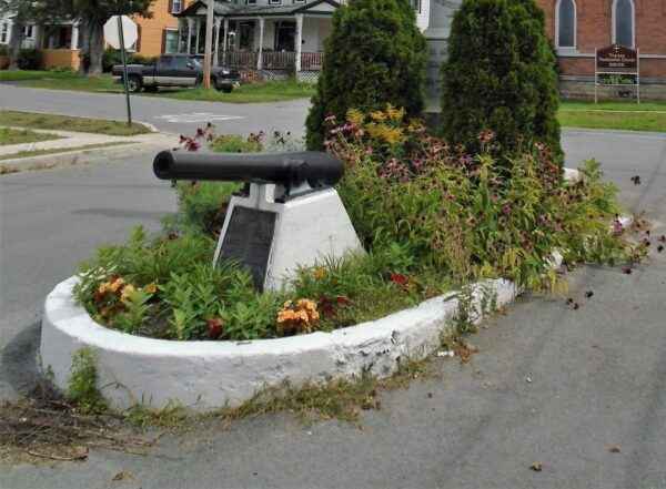 GEORGE W. FLOWER POST NO. 306 WAR OF THE REBELLION MEMORIAL CANNON