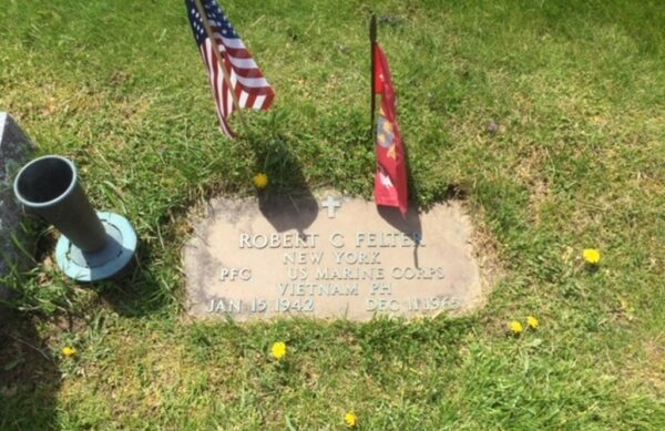 ROBERT C FLETER WAR MEMORIAL GRAVESTONE