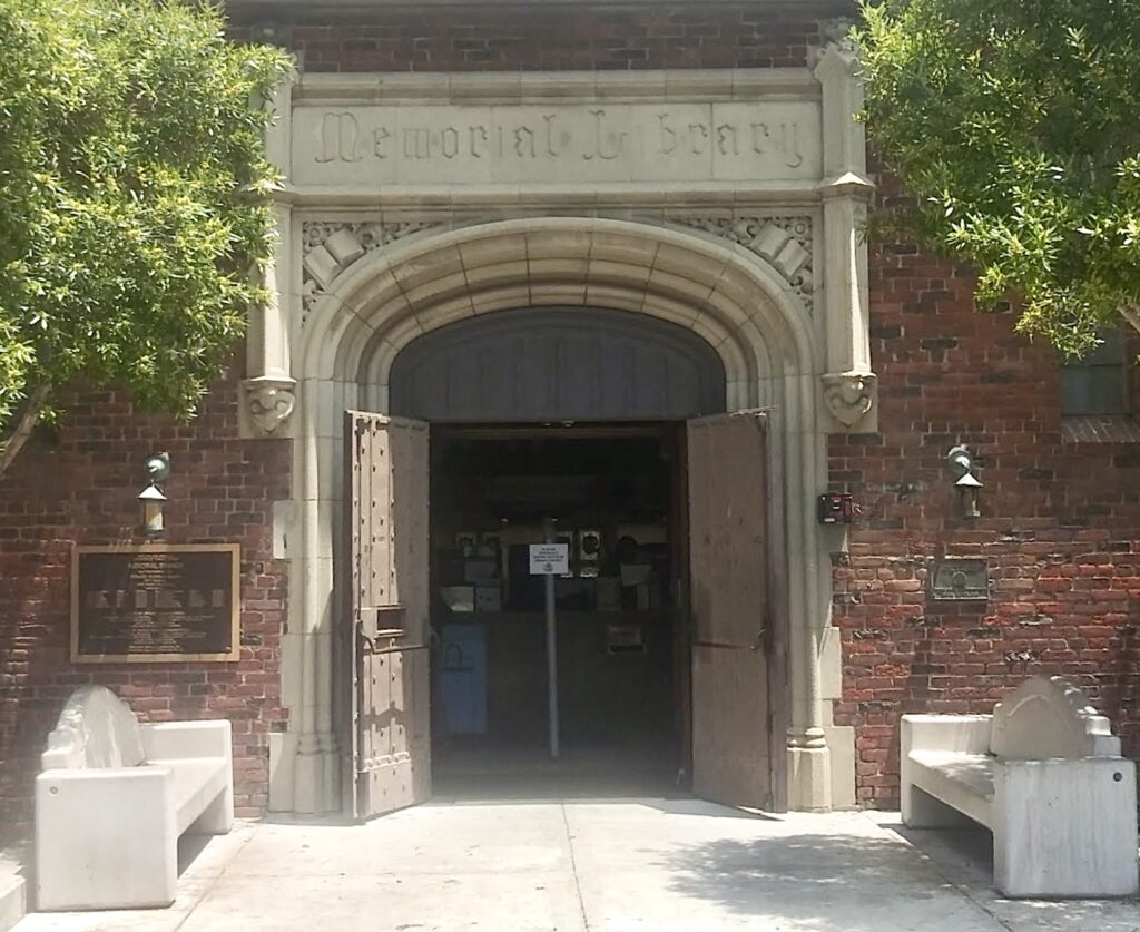 LOS ANGELES HIGH SCHOOL MEMORIAL LIBRARY