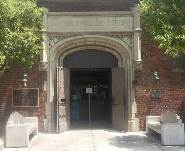 LOS ANGELES HIGH SCHOOL MEMORIAL LIBRARY