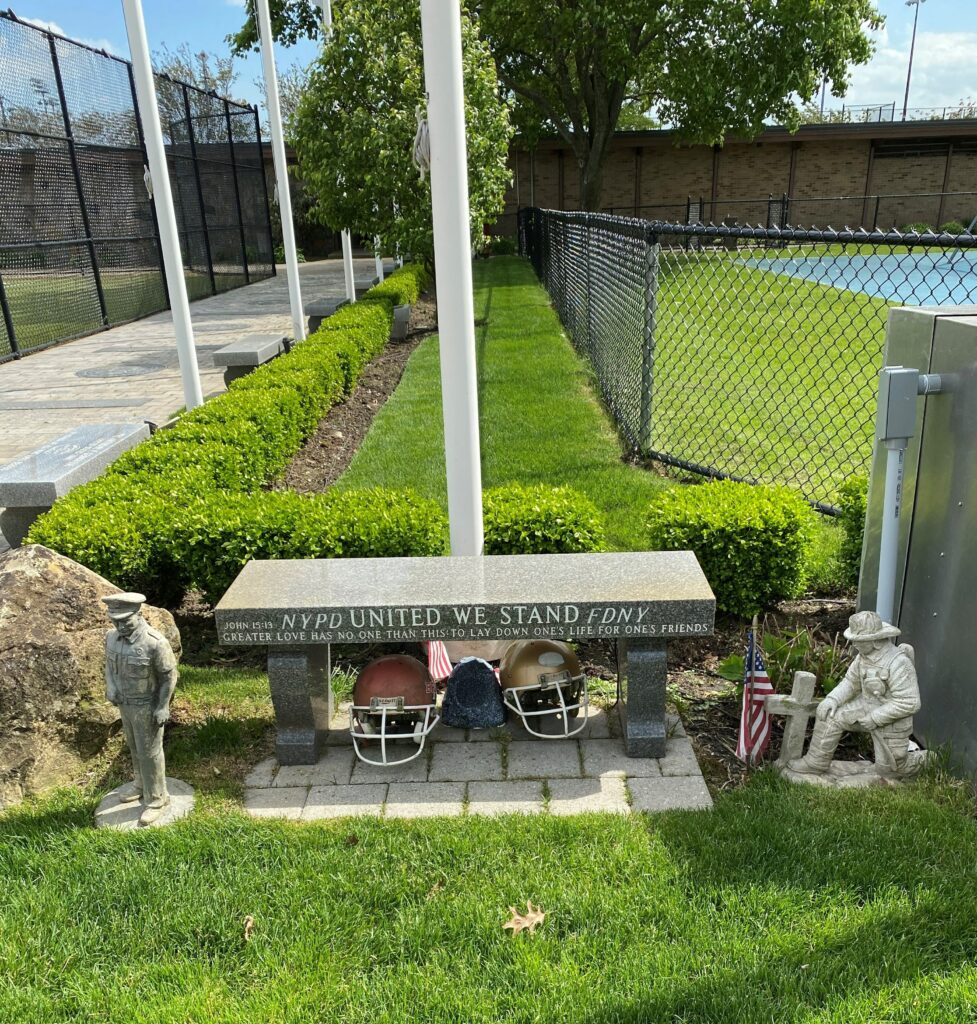 MASSAPEAQUA SEPTEMBER 11, 2001 WAR MEMORIAL BENCH