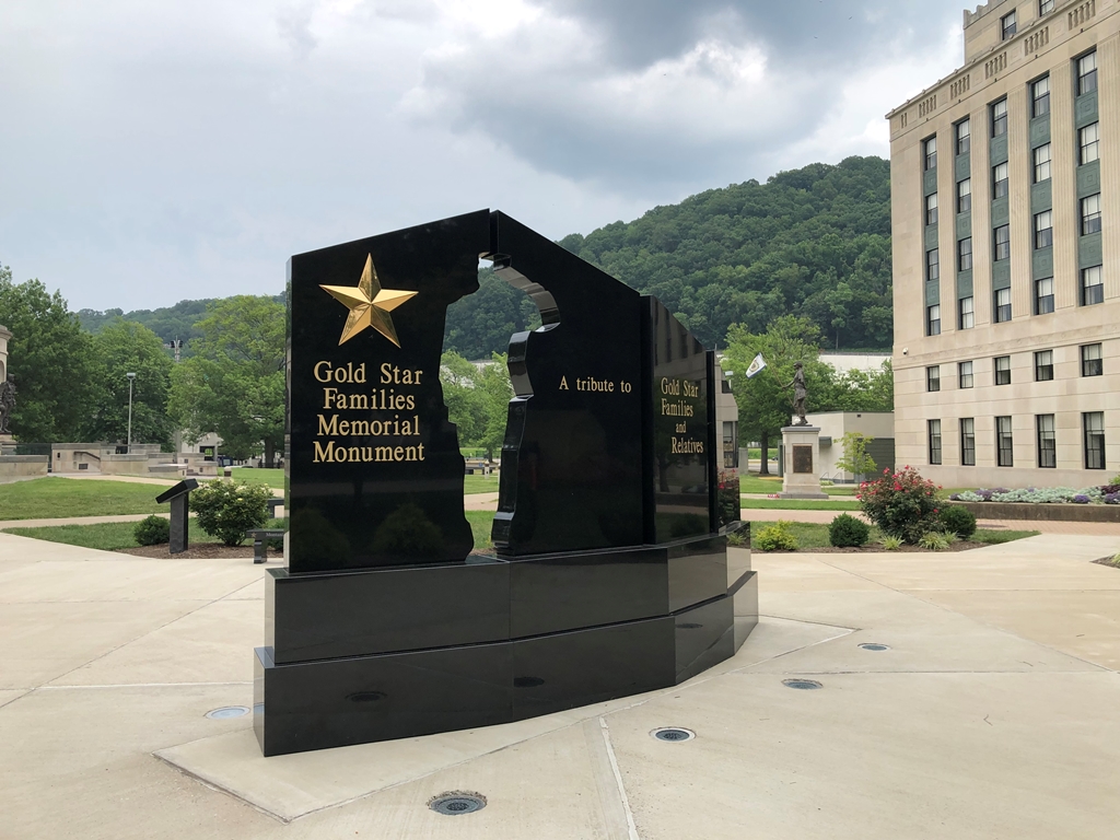 WEST VIRGINIA GOLD STAR FAMILIES MEMORIAL MONUMENT FRONT