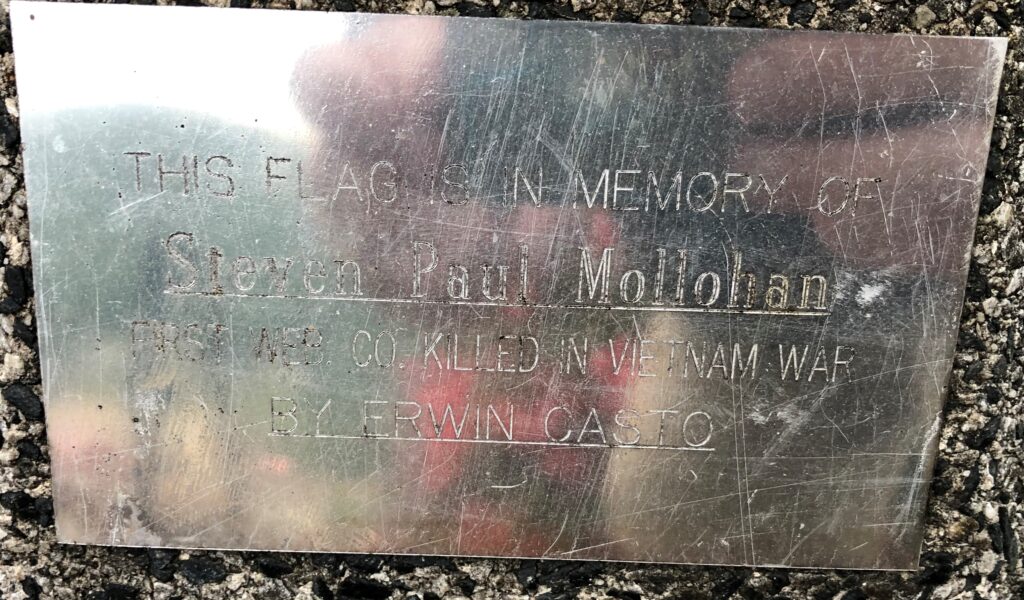 THIS FLAG IN MEMORY OF STEVEN PAUL MOLLOHAN WAR MEMORIAL LIGHT POST PLAQUE