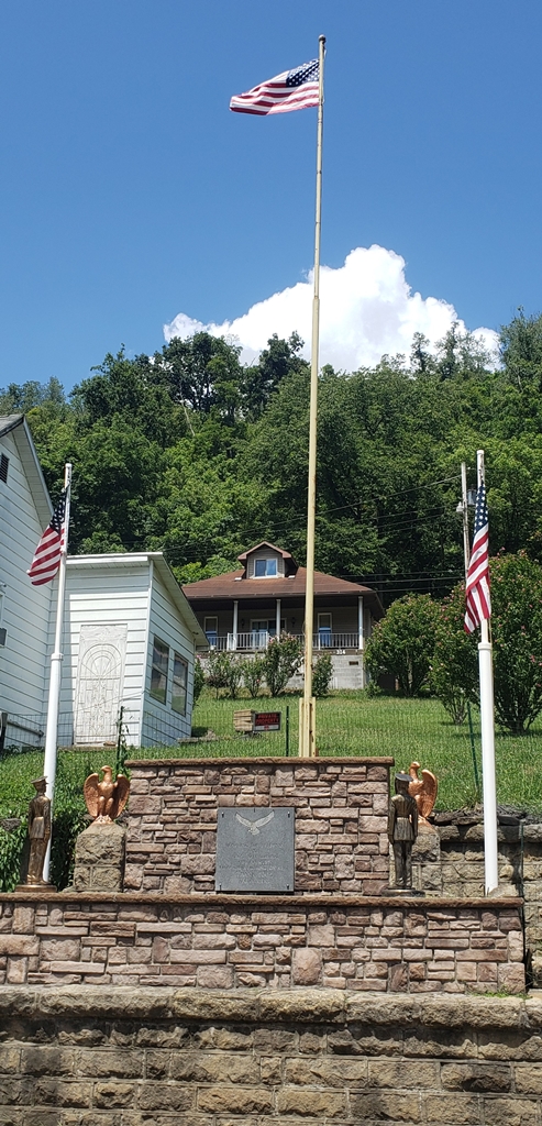 WORTHINGTON AREA VETERANS MEMORIAL