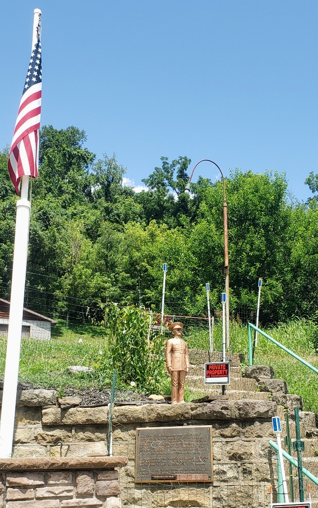 TOWN OF WORTHINGTON WAR VETERANS MEMORIAL