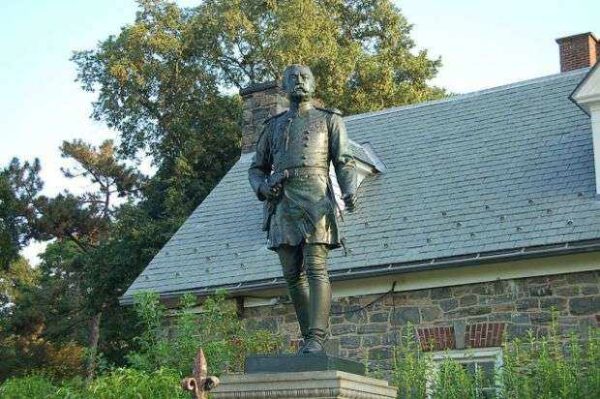 GENERAL JOSIAH PORTER MEMORIAL