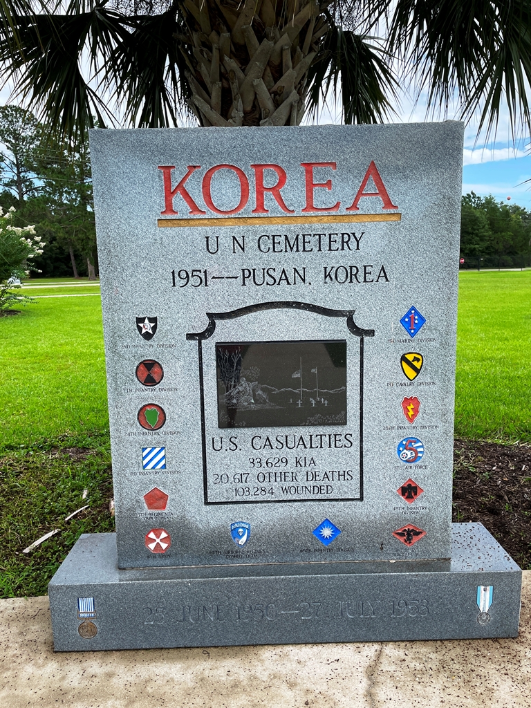 KOREA U N CEMETERY WAR MEMORIAL