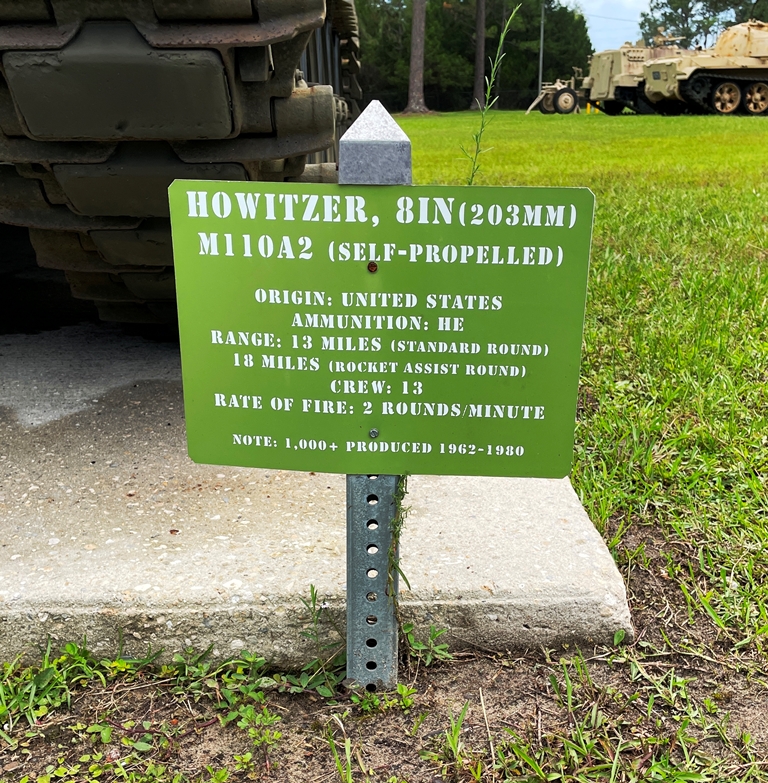 HOWITZER, 8IN (203MM) WAR MEMORIAL PLAQUE