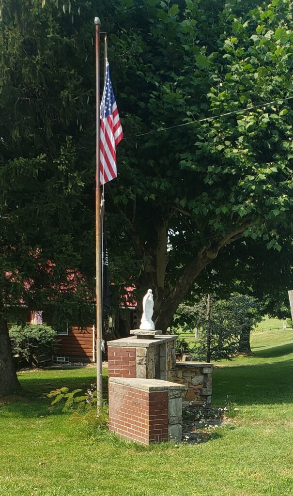 SMITHFIELD WAR VETERANS MEMORIAL