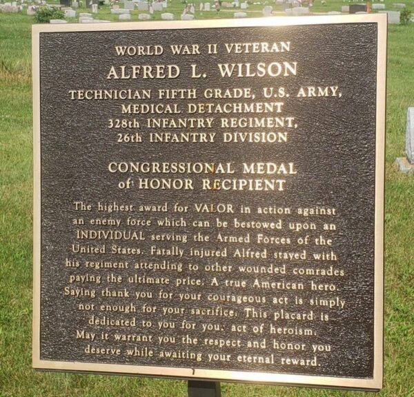 ALFRED L. WILSON MEDAL OF HONOR WAR MEMORIAL PLAQUE