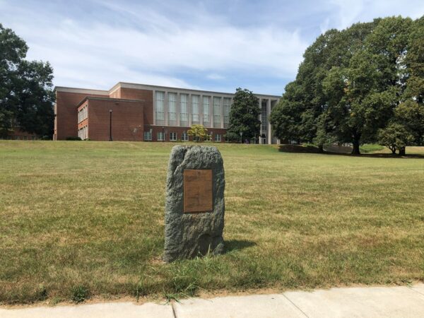 LYNCHBURG, VIRGINIA MEMORIAL AVENUE