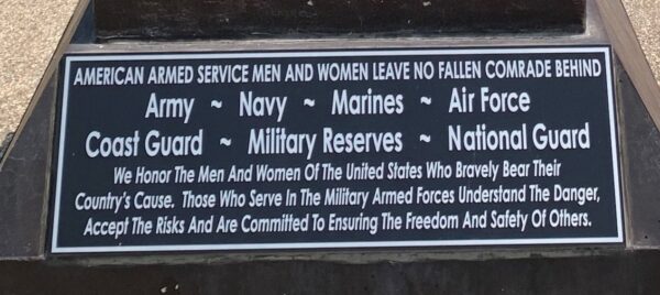 AMERICAN ARMED SERVICE LEAVE NO FALLEN COMRADE BEHIND MEMORIAL  PLAQUE