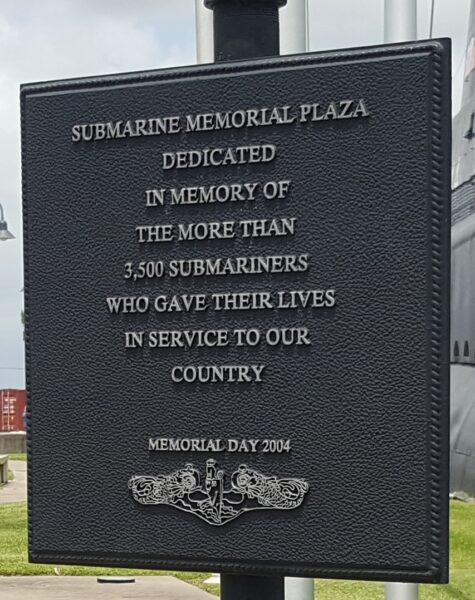 U.S.S. SEAWOLF (SS-197) WAR MEMORIAL PLAQUE D