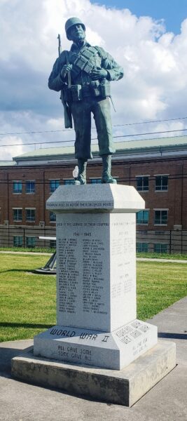 FARRADY POST 24 HONOR THEIR DECEASED HEROES WAR MEMORIAL