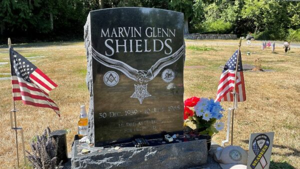 MARVIN GLENN SHIELDS MEDAL OF HONOR WAR MEMORIAL CEMETERY STONE