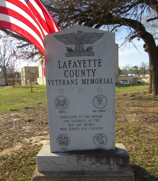 LAFAYETTE COUNTY VETERNS MEMORIAL