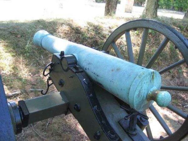 6-POUNDER GUN MEMORIAL CANNON