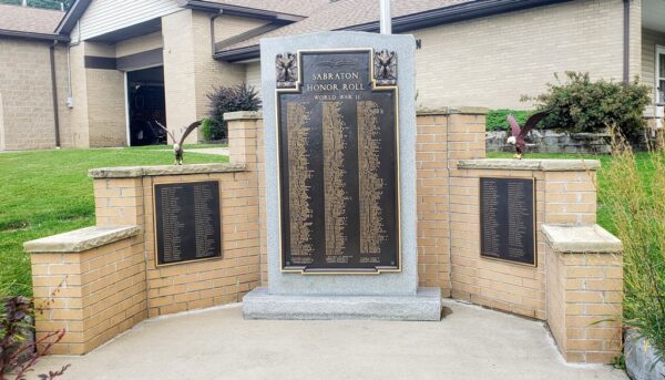 SABRATON HONOR ROLL WORLD WAR II MEMORIAL