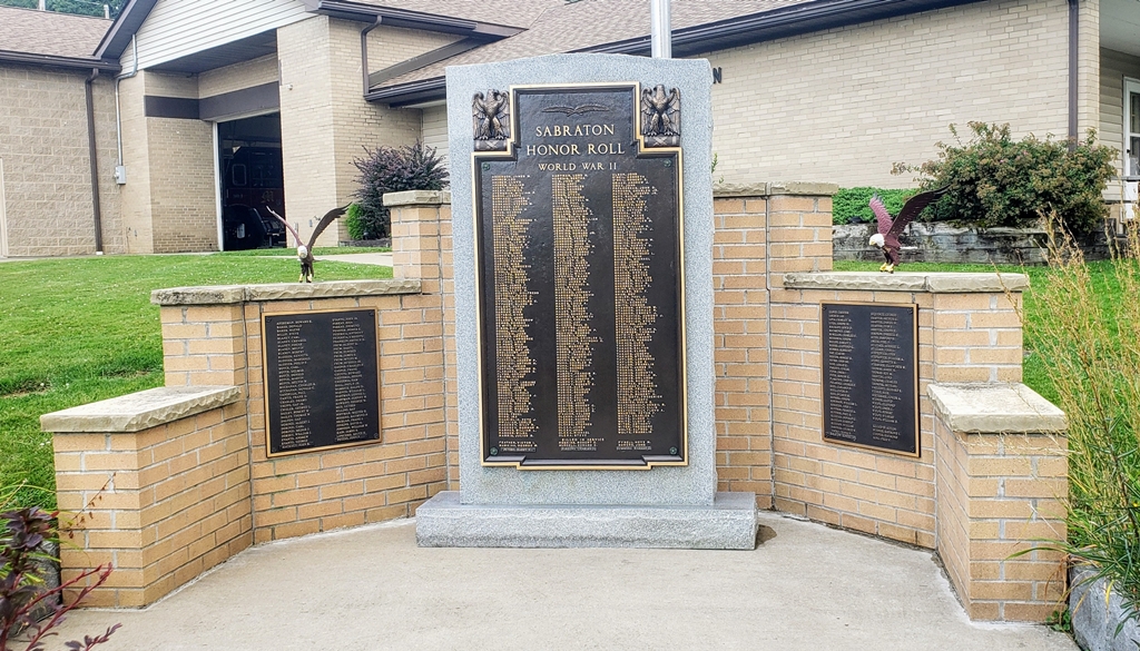 SABRATON HONOR ROLL WORLD WAR II MEMORIAL