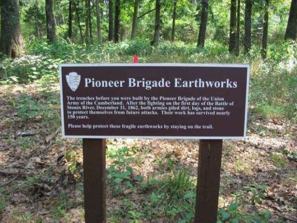 PIONEER BRIGADE EARTHWORKS MEMORIAL MARKER