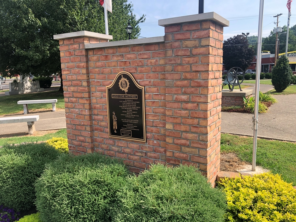 WEST VIRGINIA GOLD STAR WAR MEMORIAL
