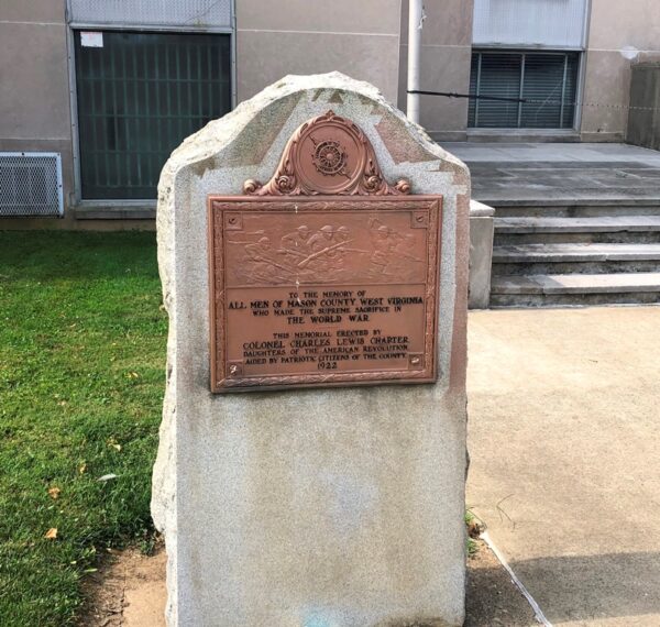 MASON COUNTY WORLD WAR SUPREME SACRIFICE MEMORIA