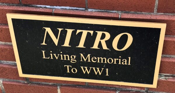 NITRO LIVING MEMORIAL TO WWI PLAQUE