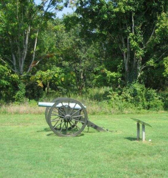 HAZEN’S ARTILLERY WAR MEMORIAL CANNON