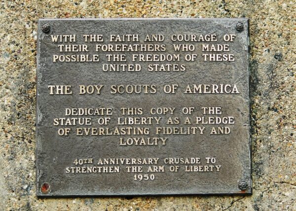 WAVERLY REPLICA OF THE STATUE OF LIBERTY MEMORIAL PLAQUE