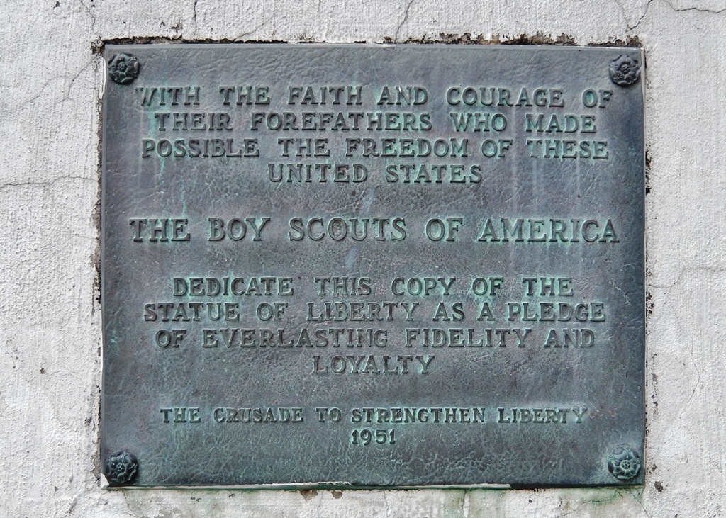 MOUNT PLEASANT REPLICA OF THE STATUE OF LIBERTY MEMORIAL PLAQUE