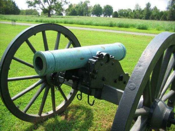 ARTILLERY SAVES THE DAY MEMORIAL CANNON