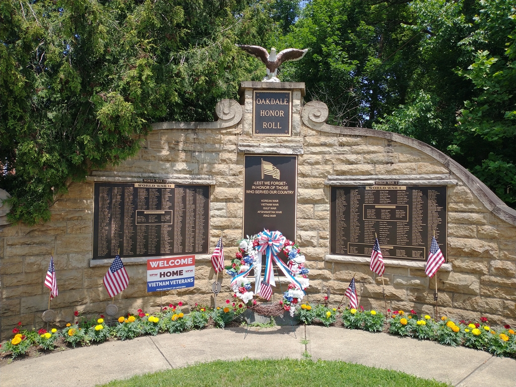 OAKDALE HONOR ROLL WAR MEMORIAL