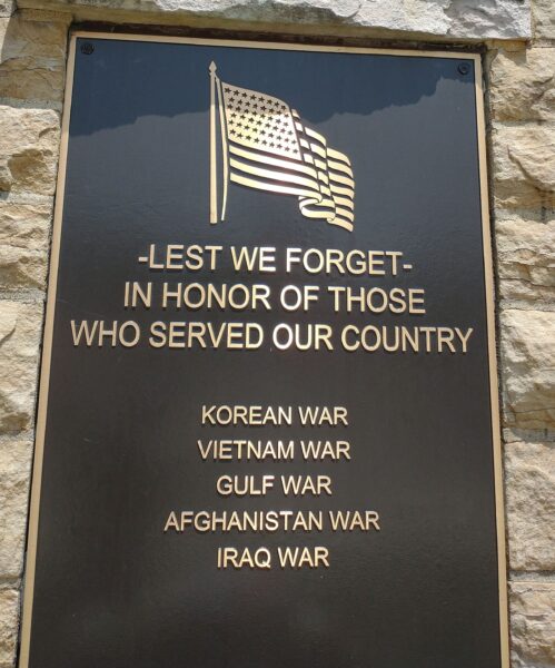 OAKDALE HONOR ROLL WAR MEMORIAL PLAQUE D