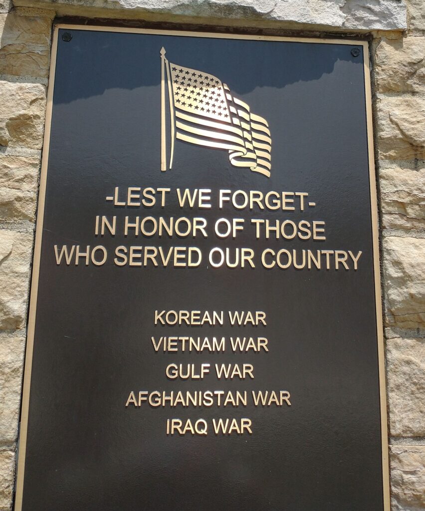 OAKDALE HONOR ROLL WAR MEMORIAL PLAQUE D