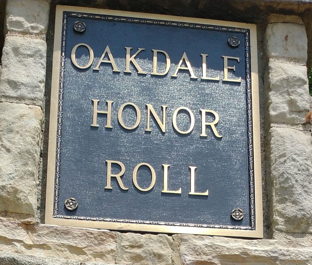 OAKDALE HONOR ROLL WAR MEMORIAL PLAQUE A