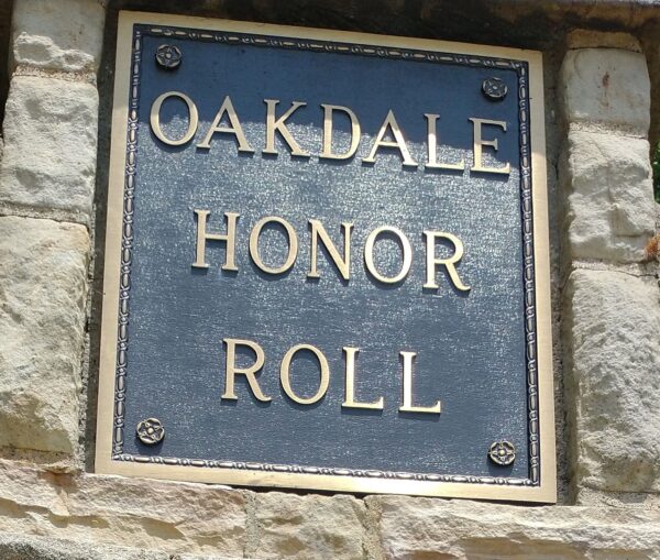 OAKDALE HONOR ROLL WAR MEMORIAL PLAQUE A