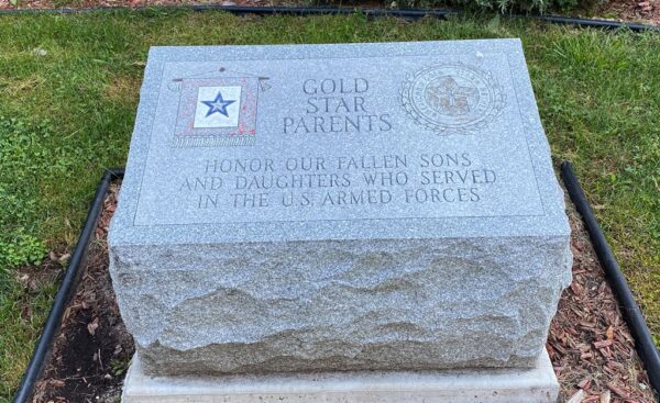 GAINES GOLD STAR PARENTS WAR MEMORIAL