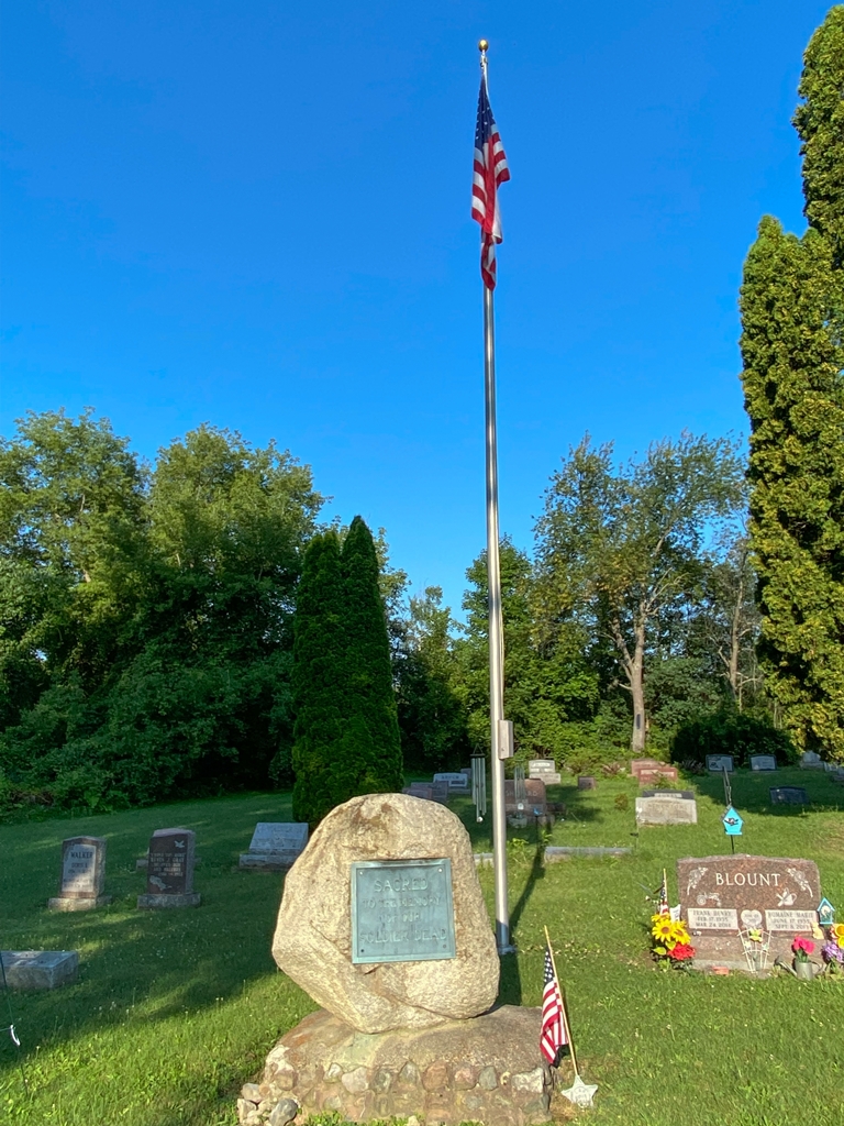OAKWOOD CEMETERY VETERANS MEMORIAL