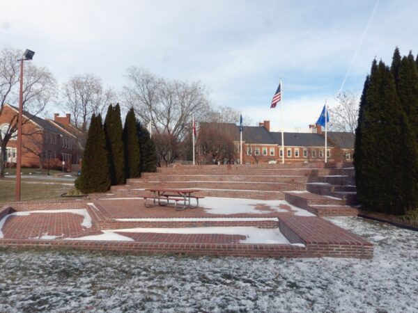 CITY OF FAIRFAX VETERANS AMPHITHEATER MEMORIAL