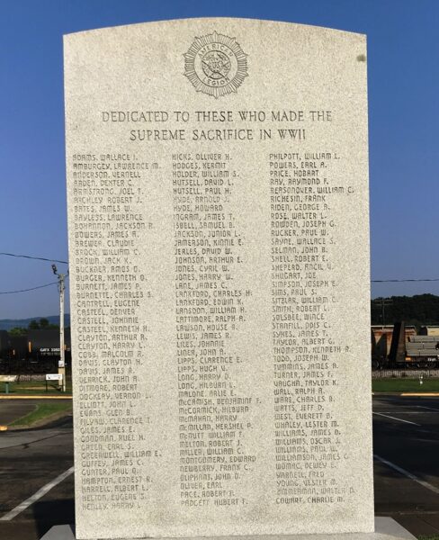 ETOWAH SUPEME SACRIFICE WWII MEMORIAL CLOSE-UP