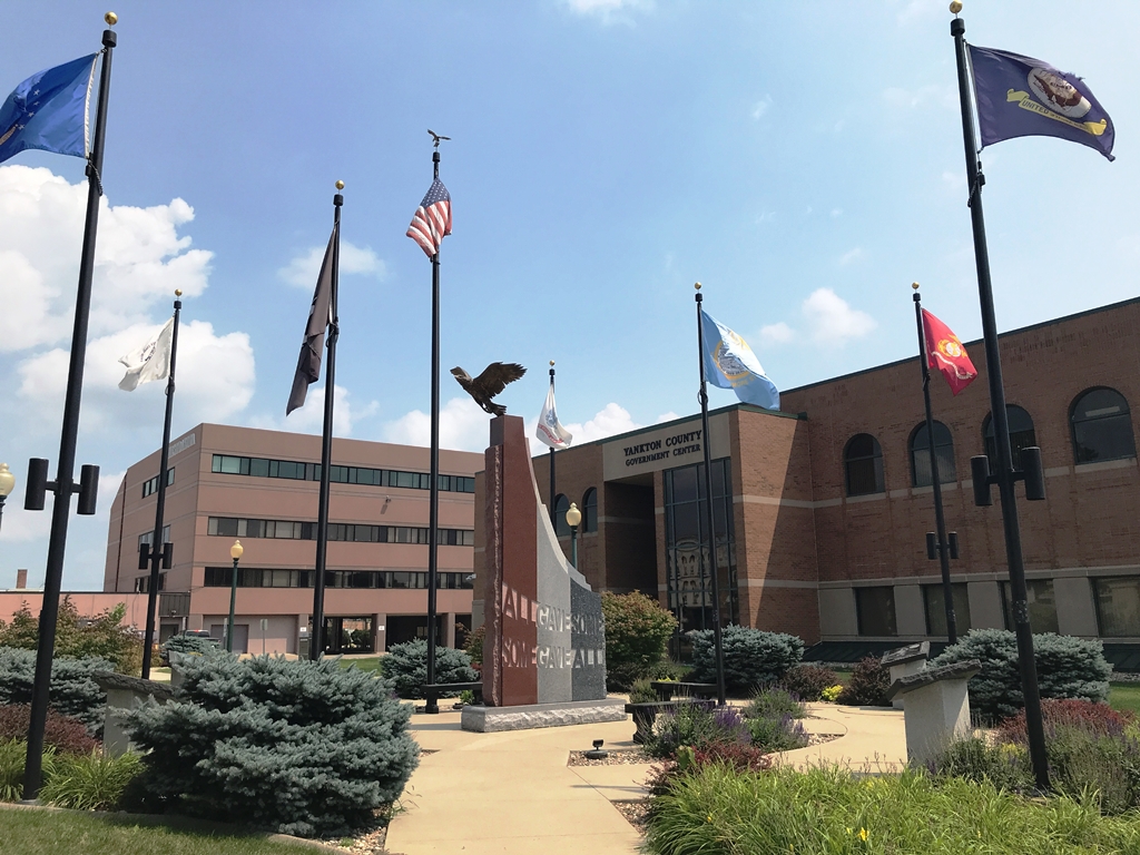 YANKTON COUNTY VETERANS MEMORIAL